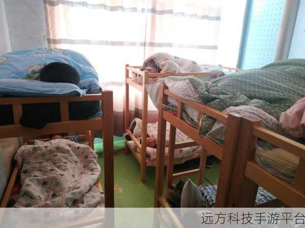 双人生孩子不盖被子:1. 双人共筑温馨家庭,孩子的成长需要爱与呵护