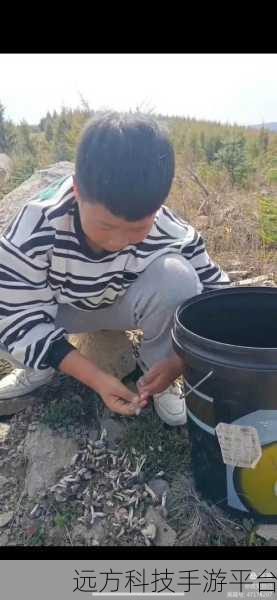 男女一起努力拔萝卜不穿衣服：1. ＂无畏寒风，男女携手拔萝卜