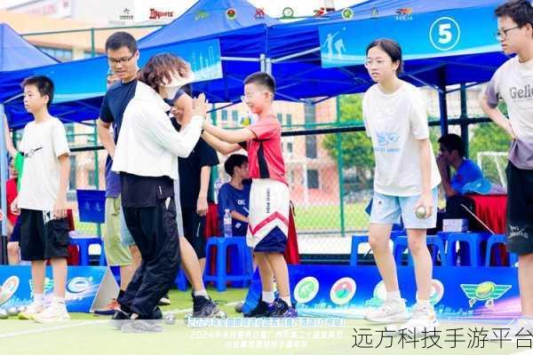 打伤校董儿子家长上门道歉传媒:1. 校董儿子被打事件引发家长上门道歉风波