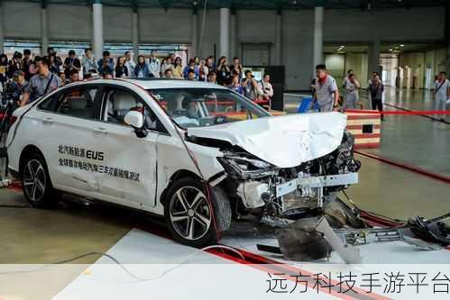 车祸生存挑战，驾驶乐趣与生存智慧的双重碰撞