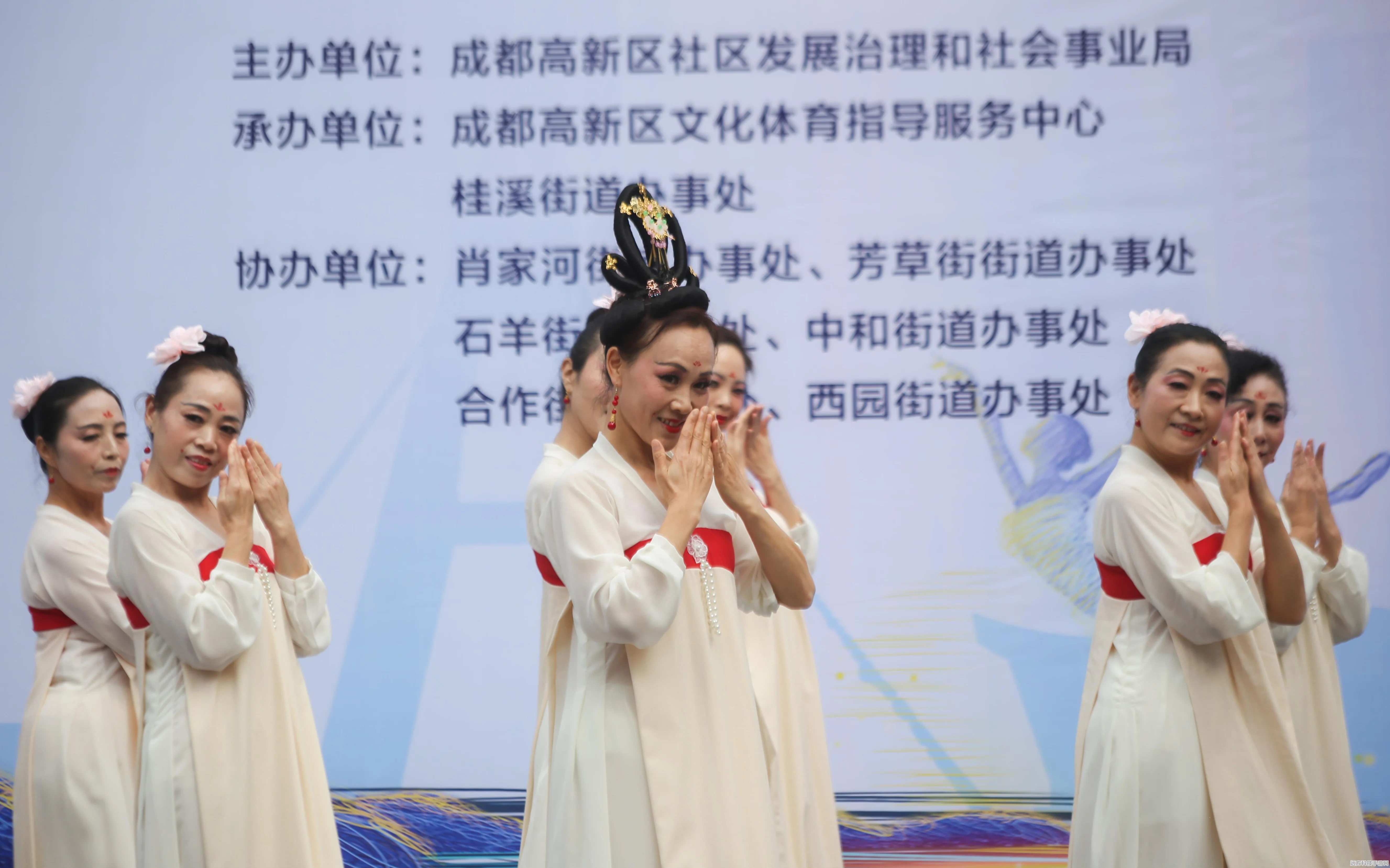 劲舞团手游新手蜕变记，从菜鸟到舞林高手的修炼秘籍