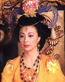 卞夫人技能深度剖析，三国杀国战中的智勇巾帼