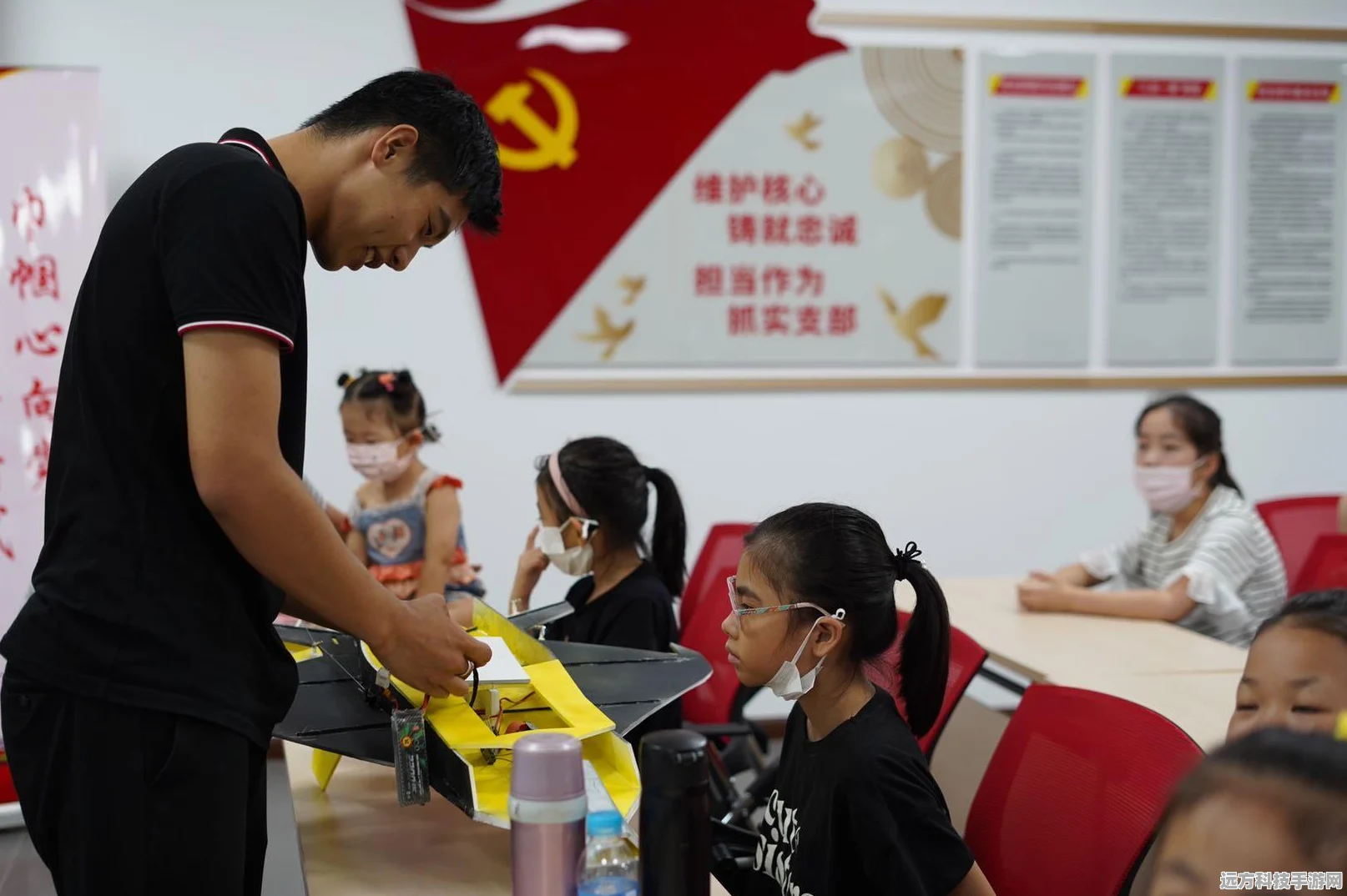 翱翔蓝天，尽在指尖——遥控飞行模拟器游戏下载指南