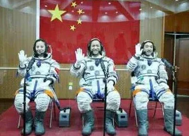 航天梦照进现实，航天模拟器2手机版，飞行乐趣无限升级